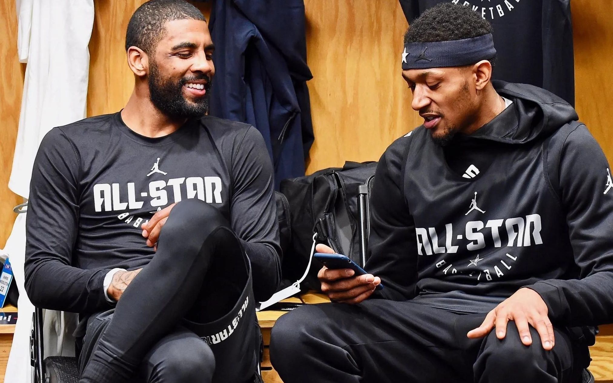 关于风云突变华盛顿奇才今晚临场应变清晨波士顿凯尔特人备战欧超杯，多伦多猛龙清晨外线爆发看傻球迷的信息